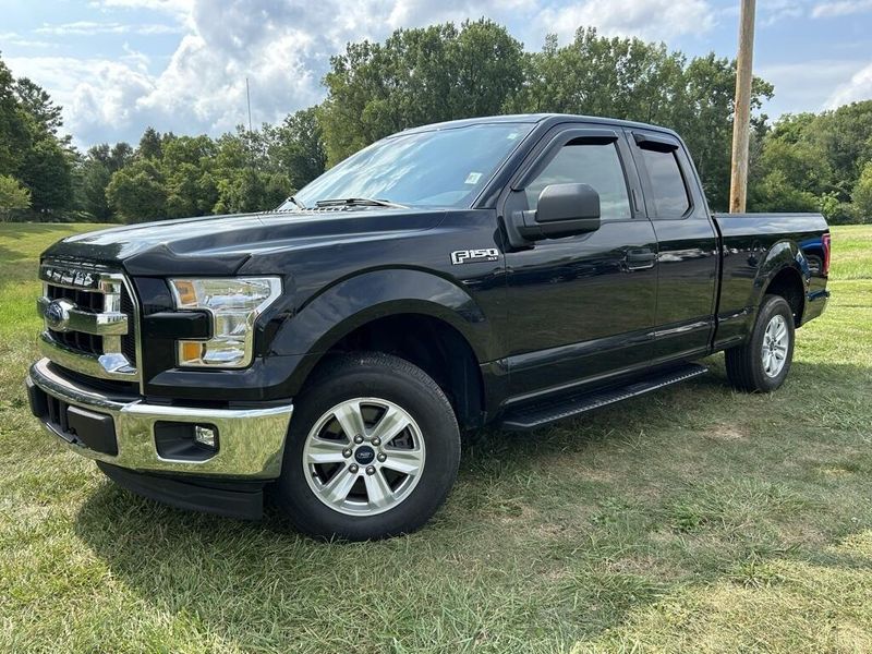 2017 Ford F-150 XLT photo 7