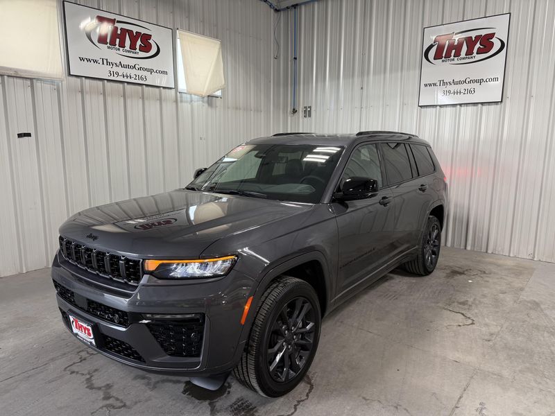 Used 2026 Jeep Grand Cherokee L Limited ReserveImage 16