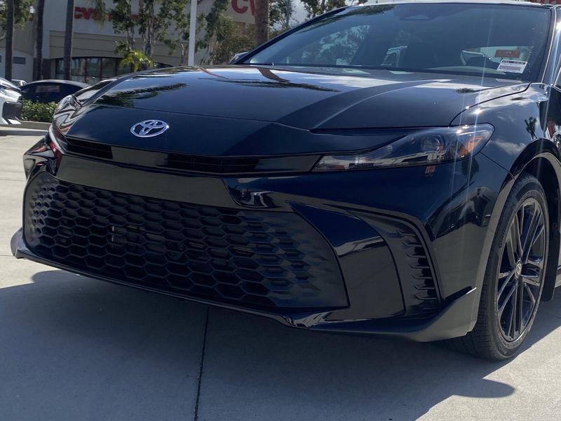 New 2026 Toyota Camry SEImage 7