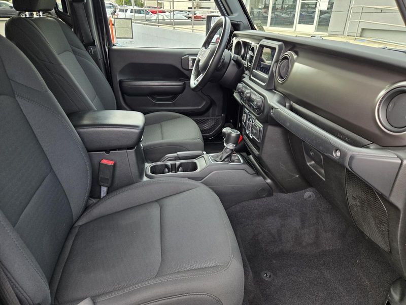 Used 2020 Jeep Gladiator Sport S 4x4