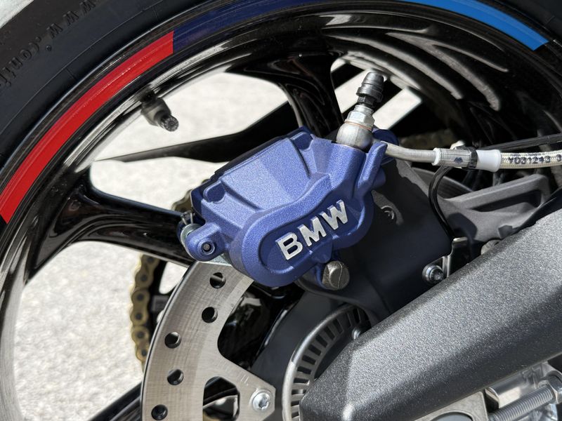 2026 BMW M 1000 XR