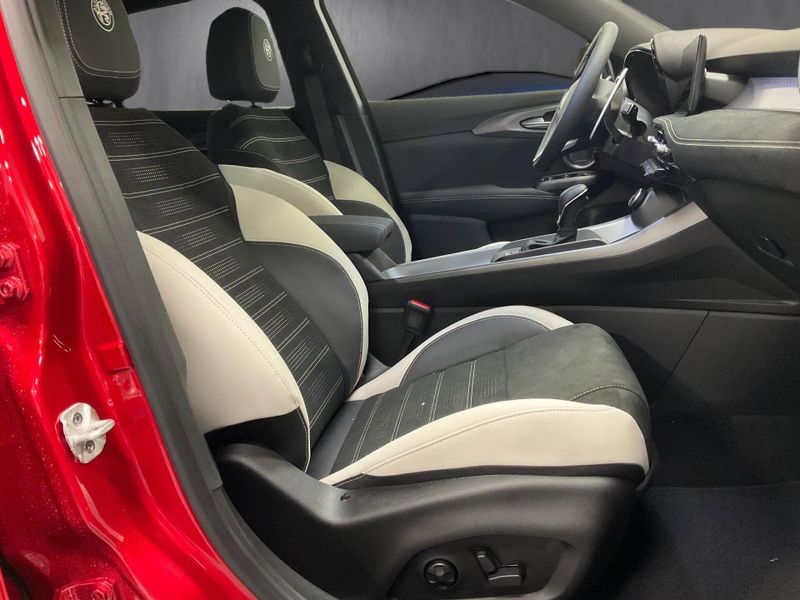 New 2026 Alfa Romeo Tonale Sport Speciale AwdImage 11