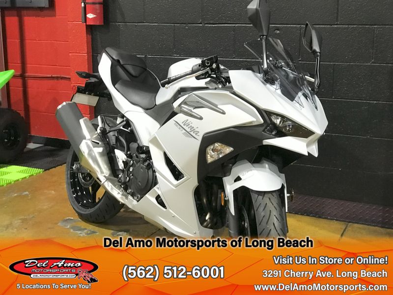 2025 Kawasaki NINJA 500 ABS Image 3