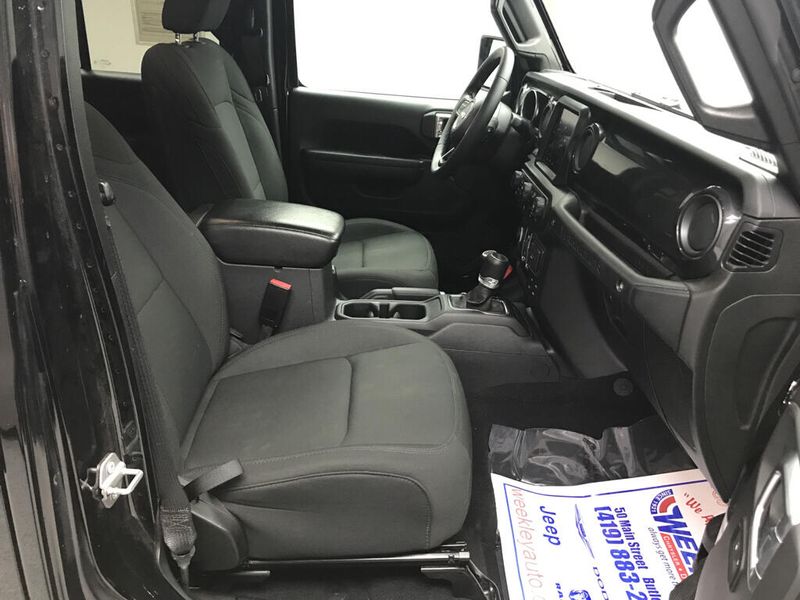 Used 2021 Jeep Wrangler Unlimited Sport AltitudeImage 24