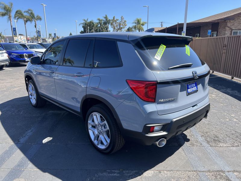 2025 Honda Passport EX-LImage 2