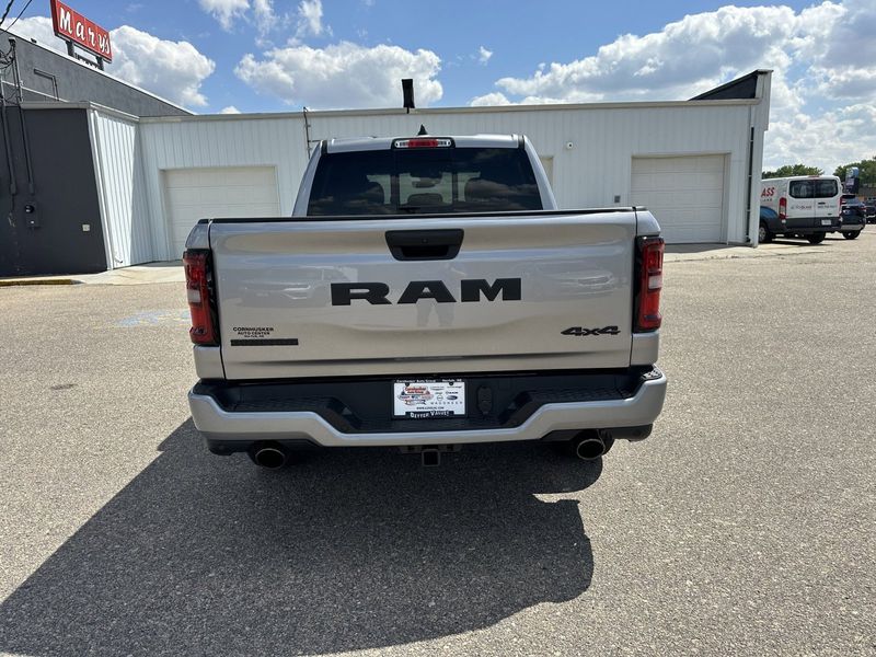 2025 RAM 1500 Big Horn Crew Cab 4x4 5