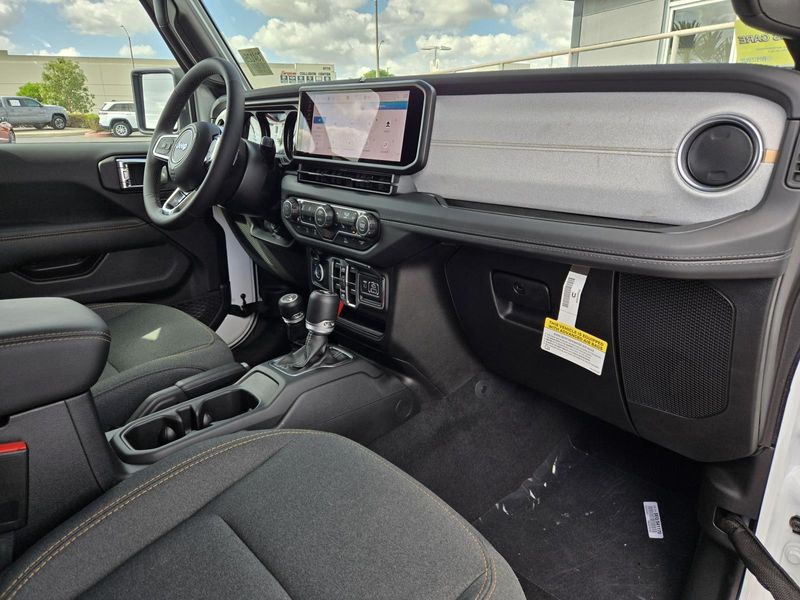 New 2025 Jeep Wrangler 4-door Sahara