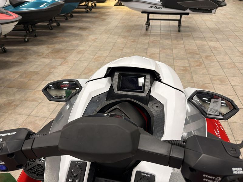 New 2025 Yamaha GP HO W&sol;AUDIO Image 20