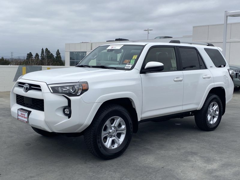 2024 Toyota 4Runner SR5Image 8