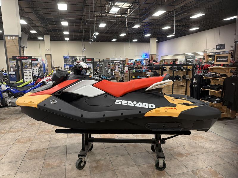 New 2026 Sea-Doo SPARK FOR 3 90 CONVENIENCE PACKAGE (SOUND SYSTEM) Image 14