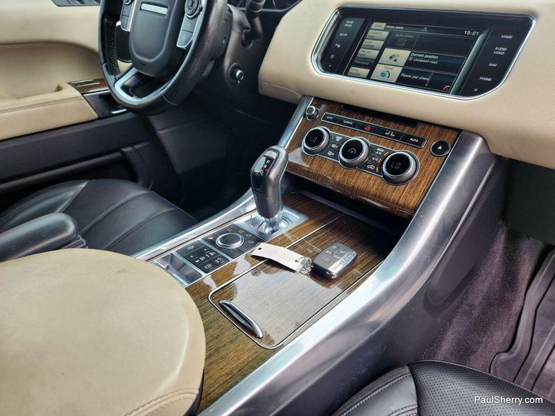 2015 Land Rover Range Rover Sport HSEImage 32