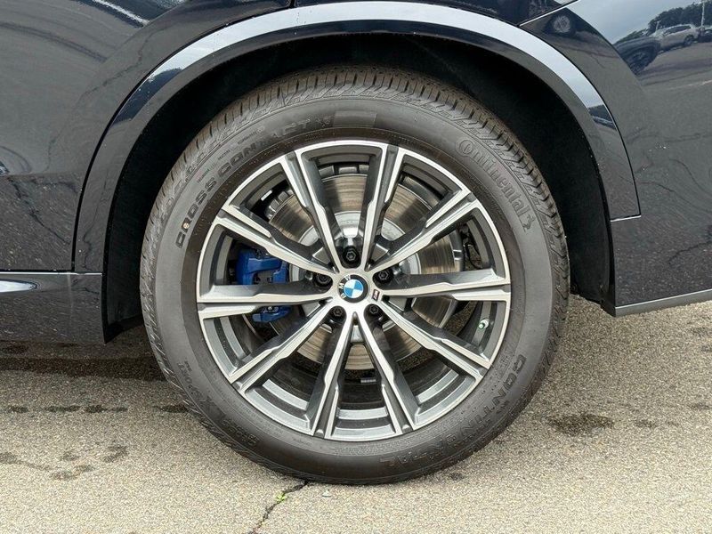 New 2026 BMW X5 M60iImage 17