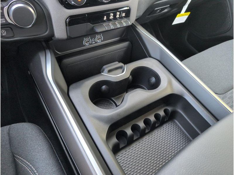 New 2026 RAM 1500 Express Crew Cab 4x4 5