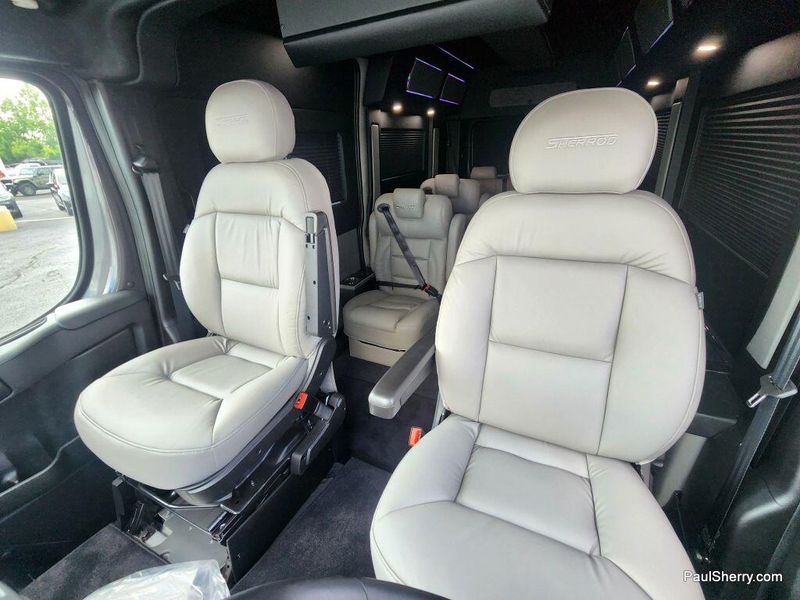 New 2024 RAM Promaster 2500 Slt+ Window Van High Roof 159