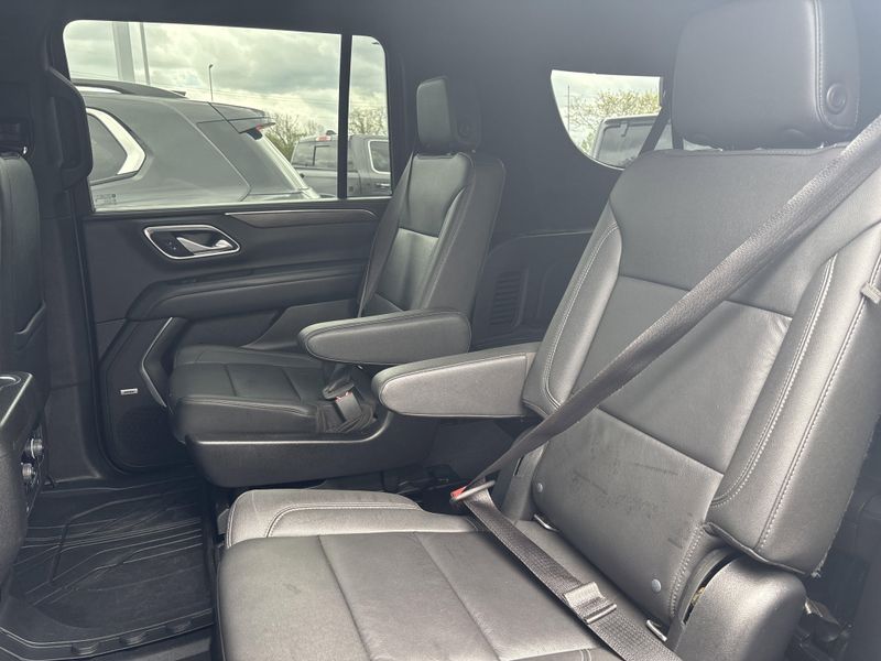 Used 2022 Chevrolet Suburban Z71Image 21