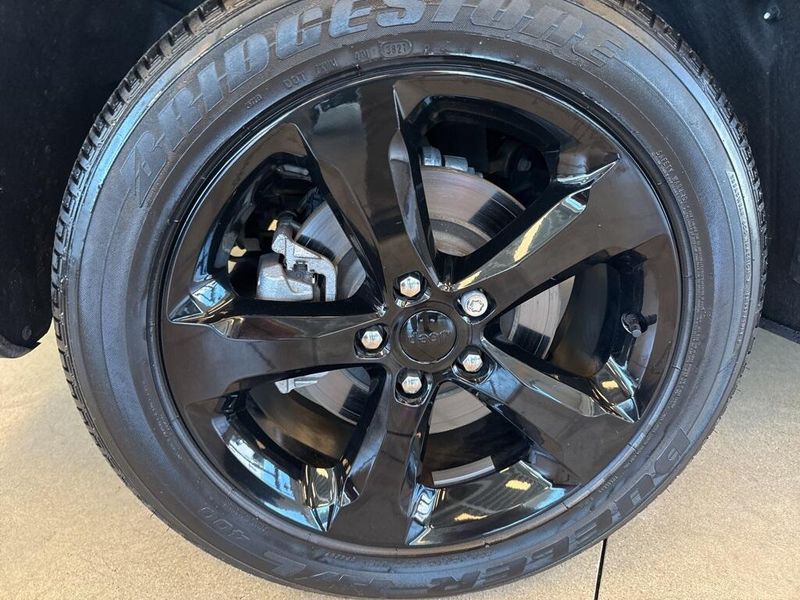 2022 Jeep Grand Cherokee L Altitude