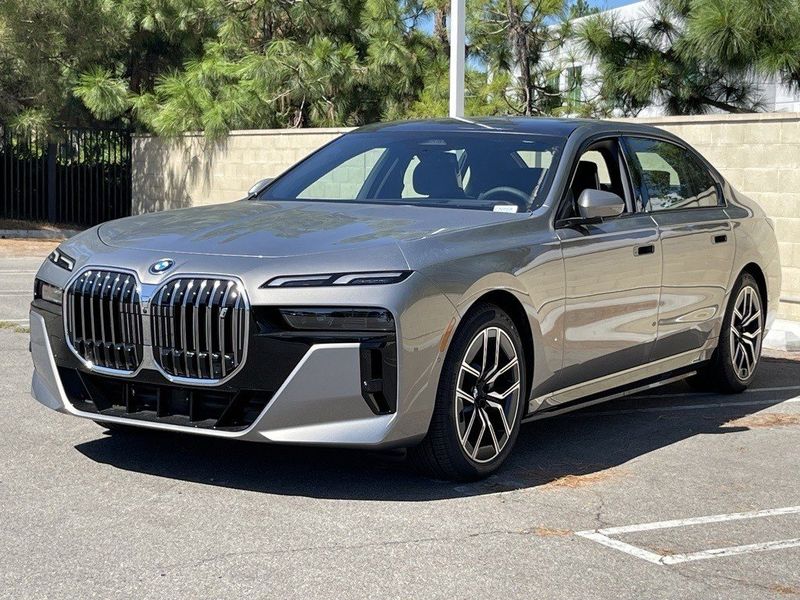 2024 BMW i7 xDrive60 in a Oxide Gray Metallic exterior color and Blackinterior. SHELLY AUTOMOTIVE shellyautomotive.com 