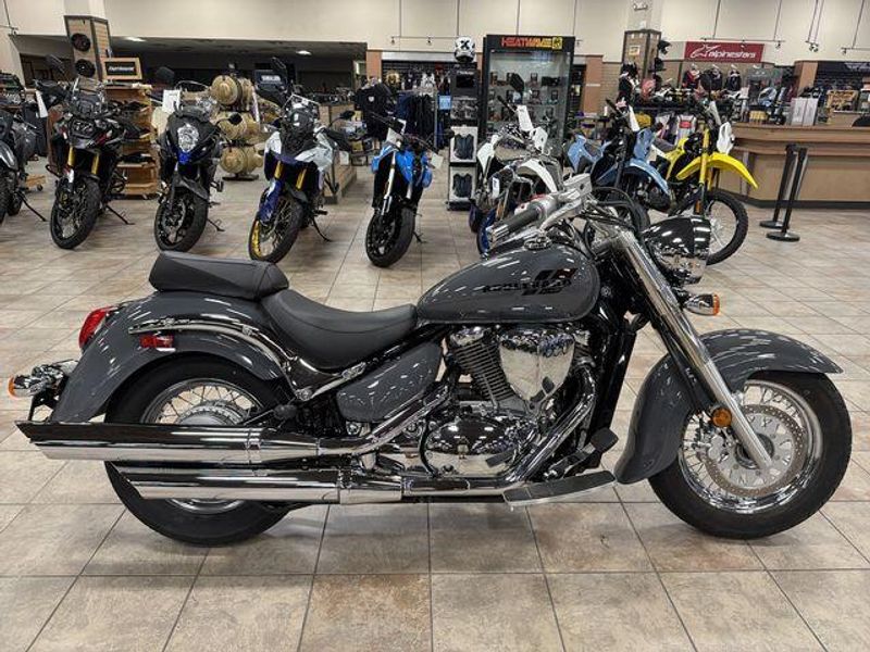 New 2025 Suzuki BOULEVARD C50 Image 10