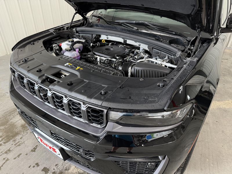 New 2026 Jeep Grand Cherokee L 85th Anniversary EditionImage 18
