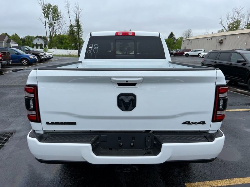 2023 RAM 3500 LaramieImage 9