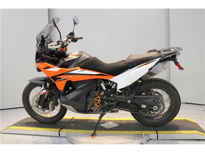 2023 KTM AdventureImage 2