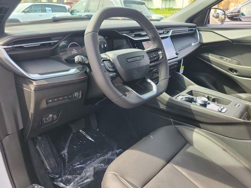 New 2026 Jeep Cherokee Overland 4x4