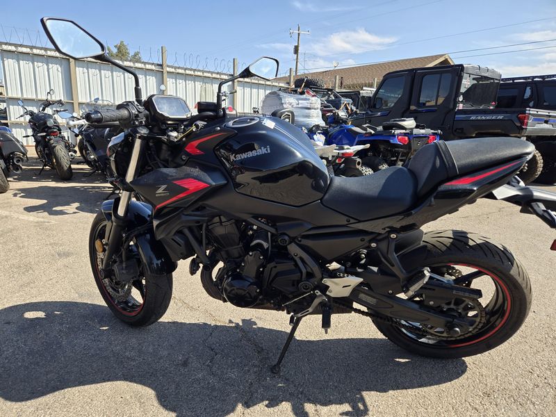 USED 2023 KAWASAKI Z650 BASE Image 4