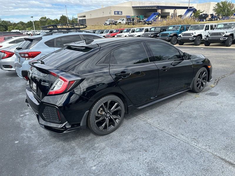 2019 Honda Civic Hatchback Sport TouringImage 5