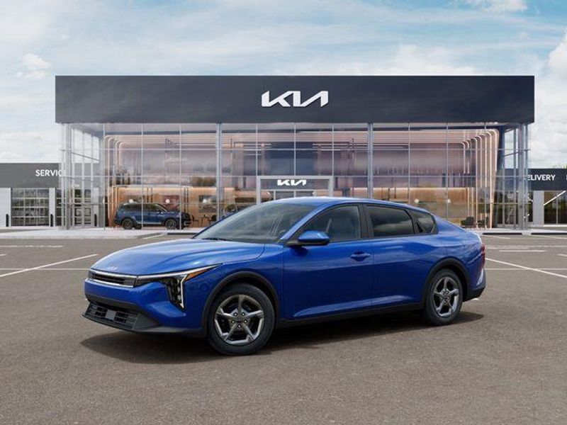 New 2026 Kia K4 LXSImage 4