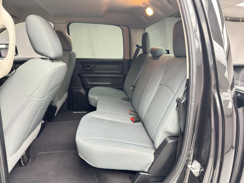 Used 2018 RAM 1500 ExpressImage 18