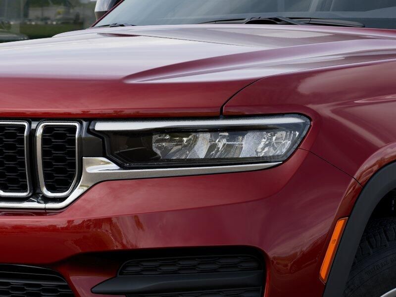 New 2025 Jeep Grand Cherokee Laredo X 4x4Image 22