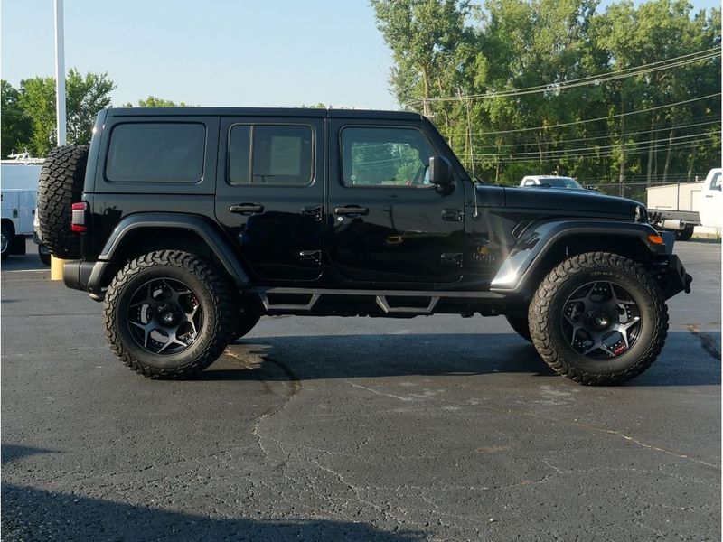 2021 Jeep Wrangler Unlimited Sahara AltitudeImage 9