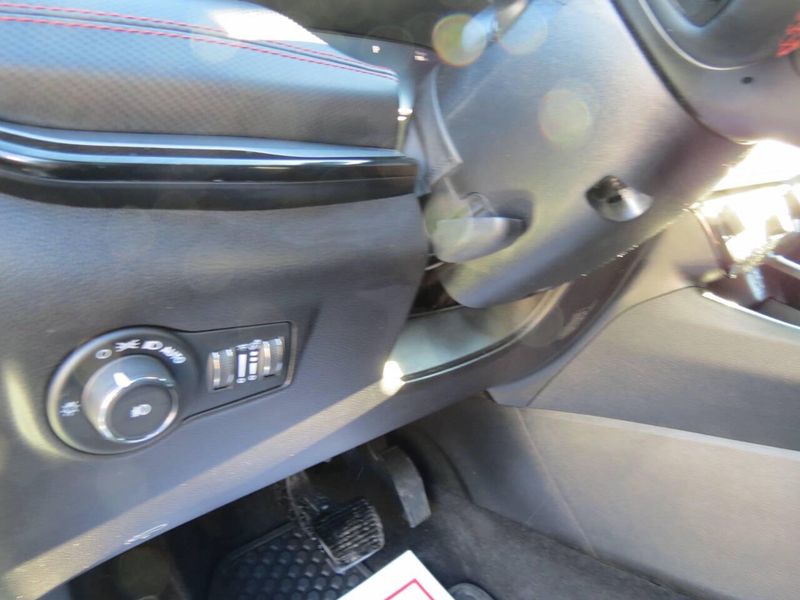 Used 2025 Jeep Compass Trailhawk 4x4 4dr SUVImage 17