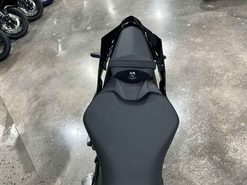 New 2026 Yamaha YZF-R3 ABS Image 16