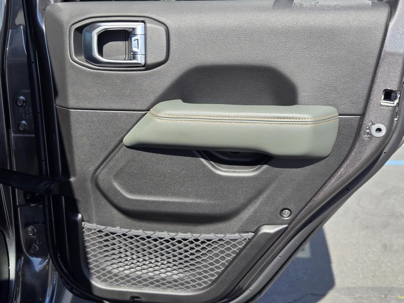New 2026 Jeep Gladiator Mojave X 4x4