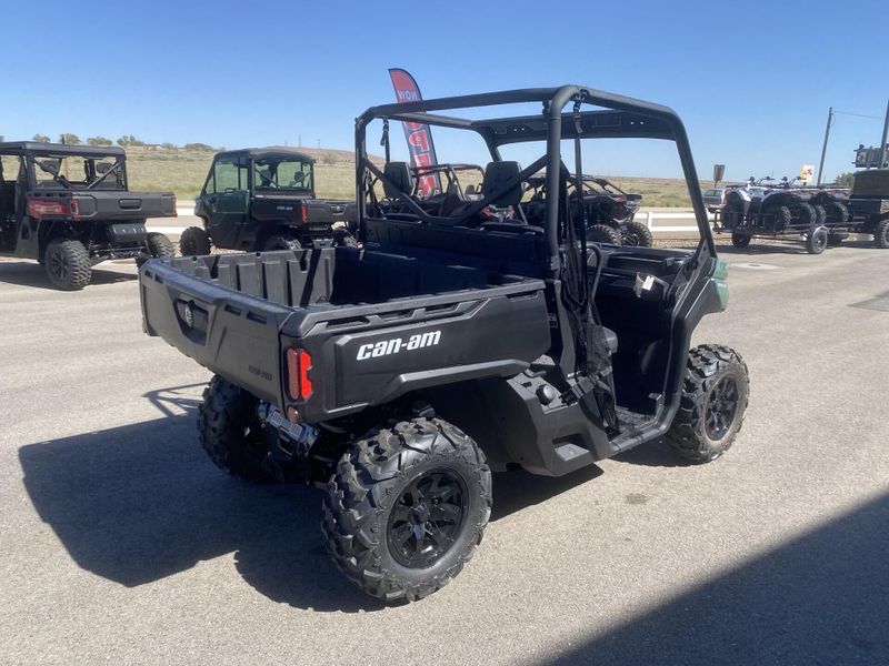 New 2026 Can-Am DEFENDER HD7 