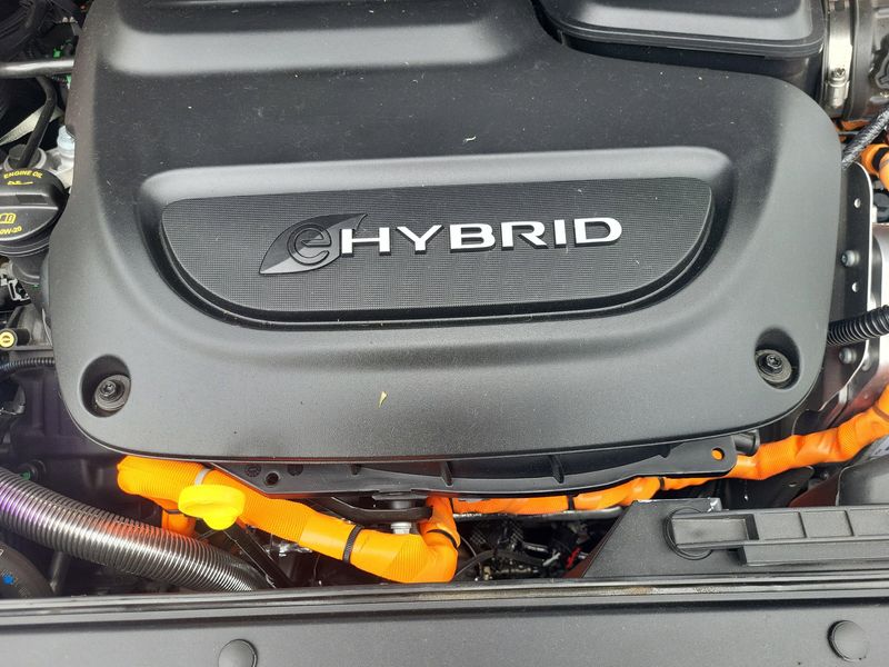 Used 2023 Chrysler Pacifica Hybrid LimitedImage 27