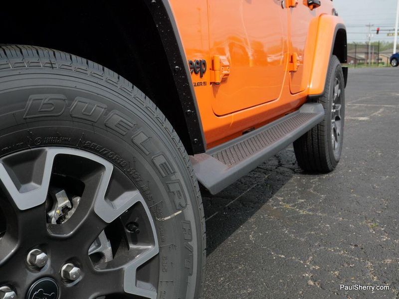 2025 Jeep Wrangler 4-door SaharaImage 15