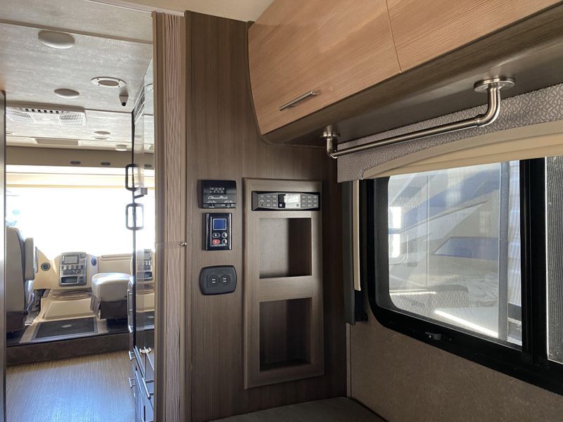 2018 THOR VEGAS 24.1 Image 27