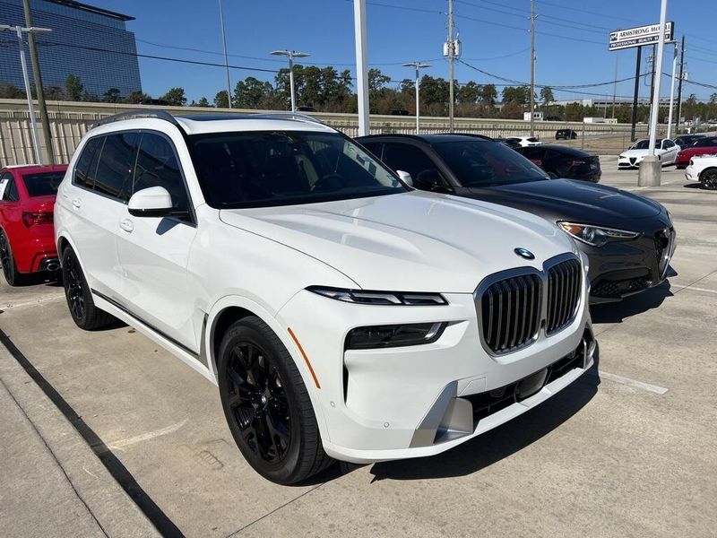 2023 BMW X7 xDrive40iImage 2