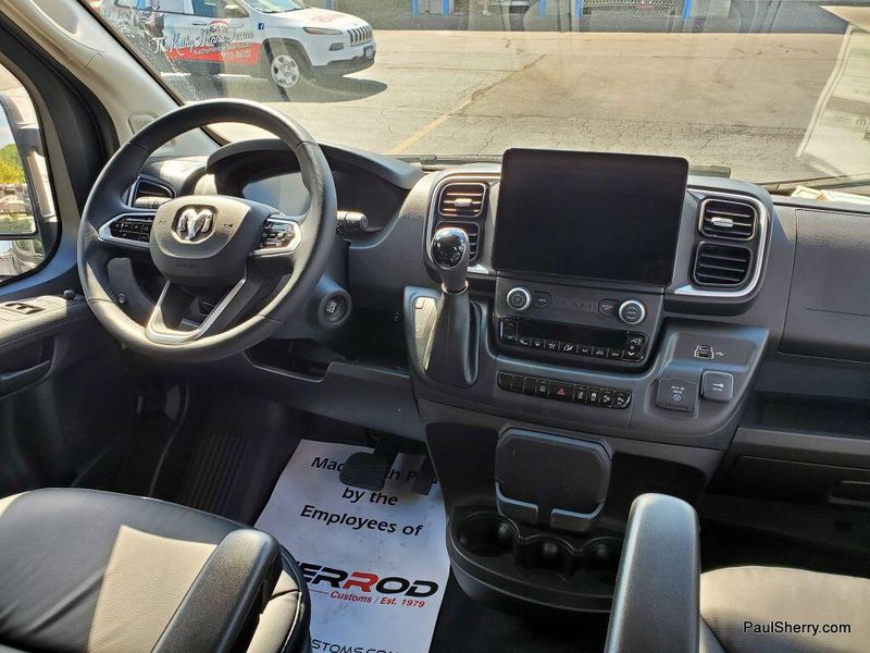 2024 Ram ProMaster 2500 Window Van photo 3