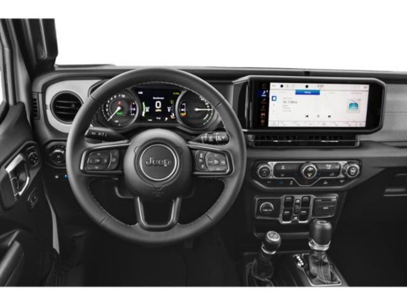 2025 Jeep Wrangler Sahara 4xe photo 7