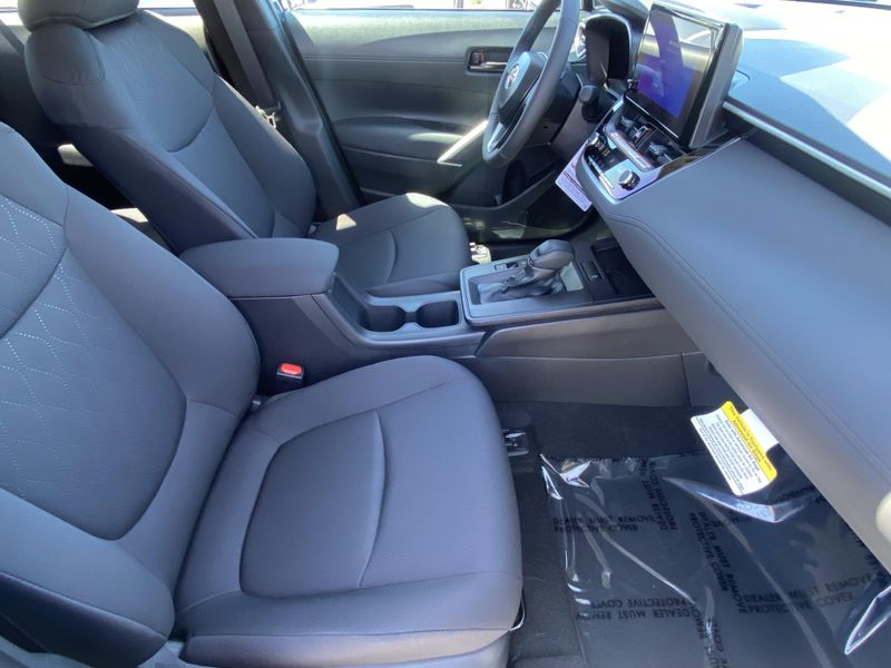 New 2026 Toyota Corolla Cross LEImage 10