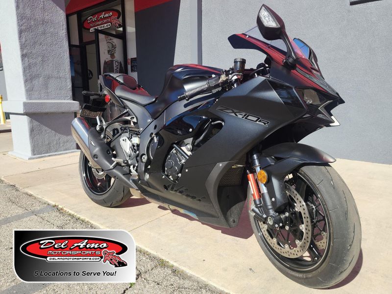 Used 2025 Kawasaki NINJA ZX-10 Image 1