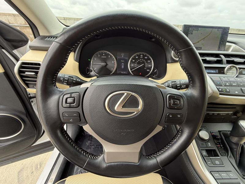 2016 Lexus NX 200tImage 23