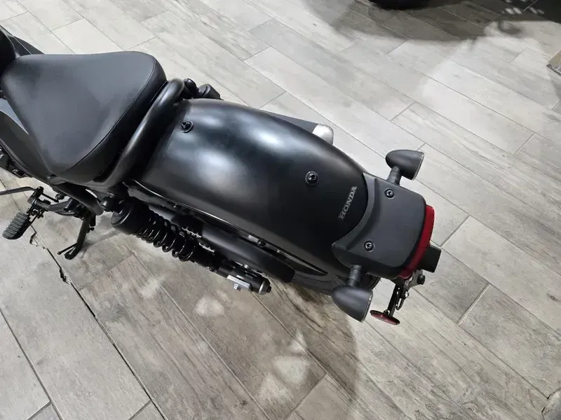 2025 Honda REBEL 300 MATTE BLACK METALLIC Image 11