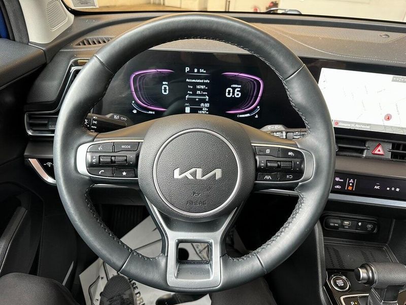 2023 Kia Sportage EXImage 2