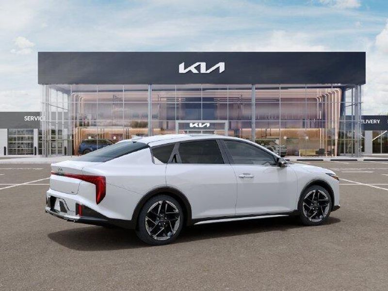 New 2027 Kia K4 GT-LineImage 7