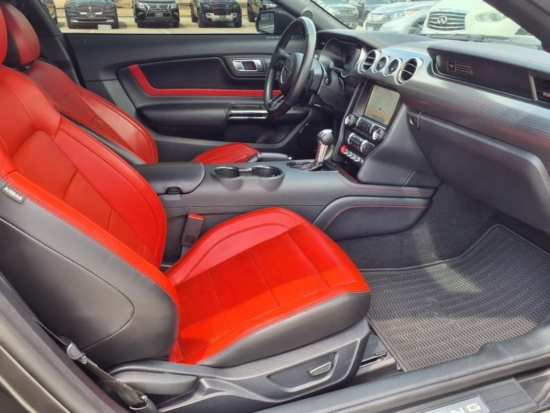 Used 2020 Ford Mustang GT PremiumImage 9
