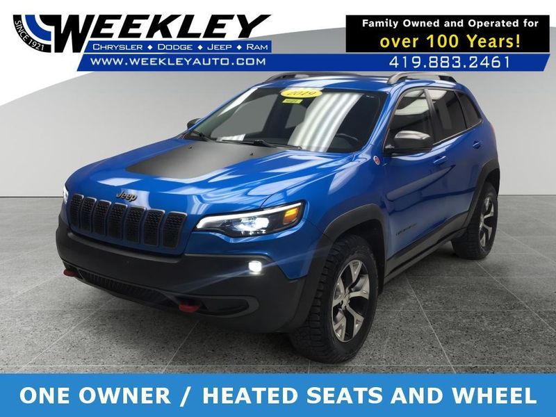 Used 2019 Jeep Cherokee TrailhawkImage 1